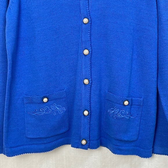 Vintage Royal Blue Knit Cardigan by TRADITION NWT floral embroidery - Picture 5 of 16